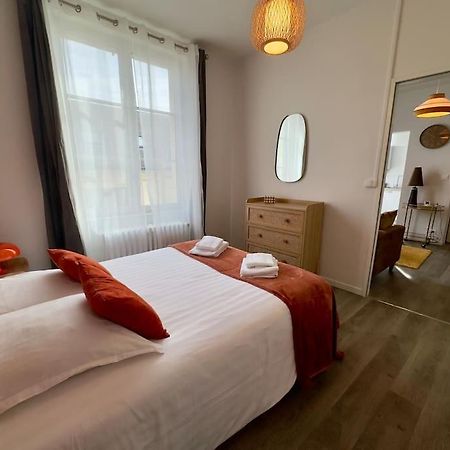 Le Seventies Apartment Saumur Bagian luar foto