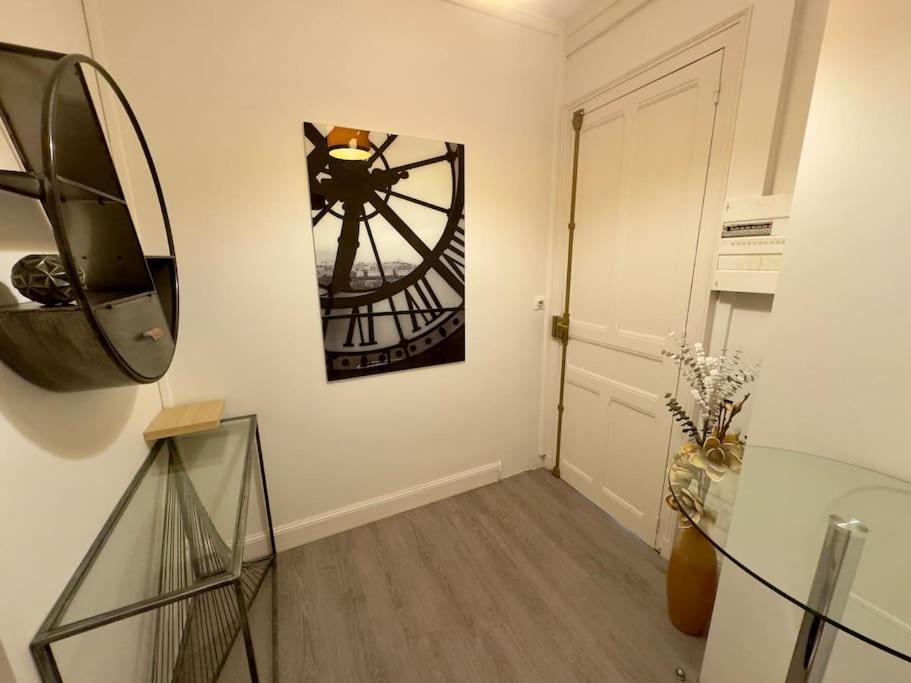Le Seventies Apartment Saumur Bagian luar foto